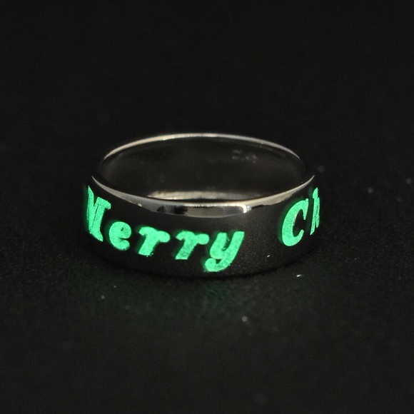 Sterling Silver Merry Christmas Ring - Picture 1 of 10
